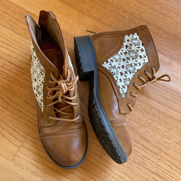 Steve Madden Lace Booties - Picture 1 of 5